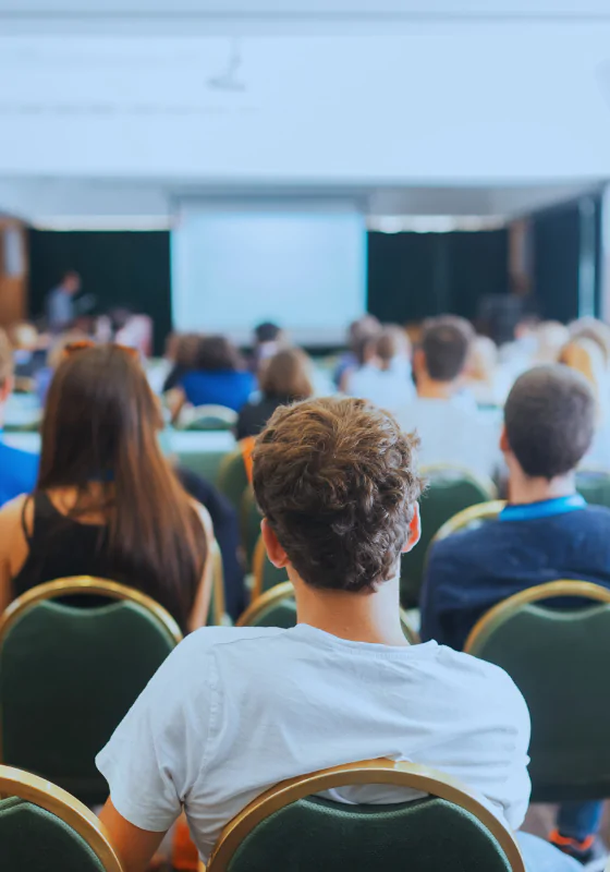 Top 10 kierunków studiów, które pozwolą ci się rozwijać na rynku pracy