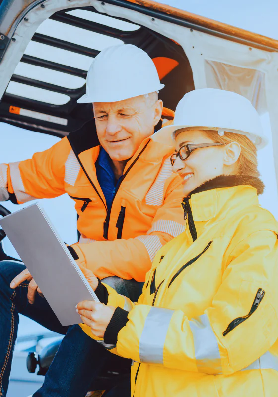 How much does a logistician earn and what do they do?