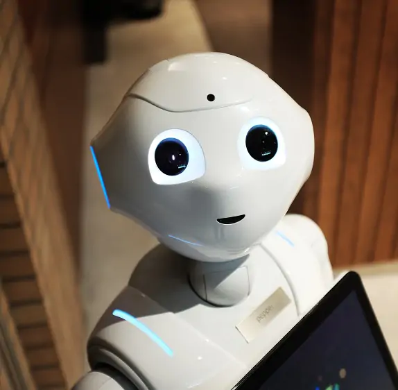 Robot na wynajem i nowa platforma dla freelancera